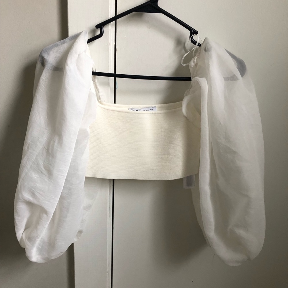 Zara puffy sleeve crop top